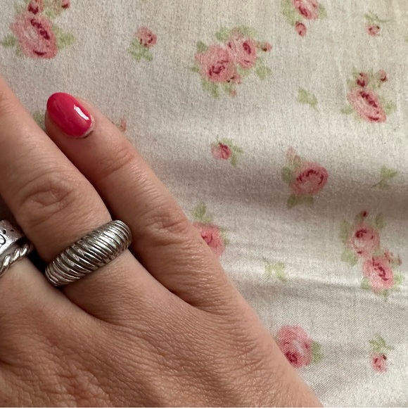 Sterling Silver Crescent Ring - Picture 2 of 6